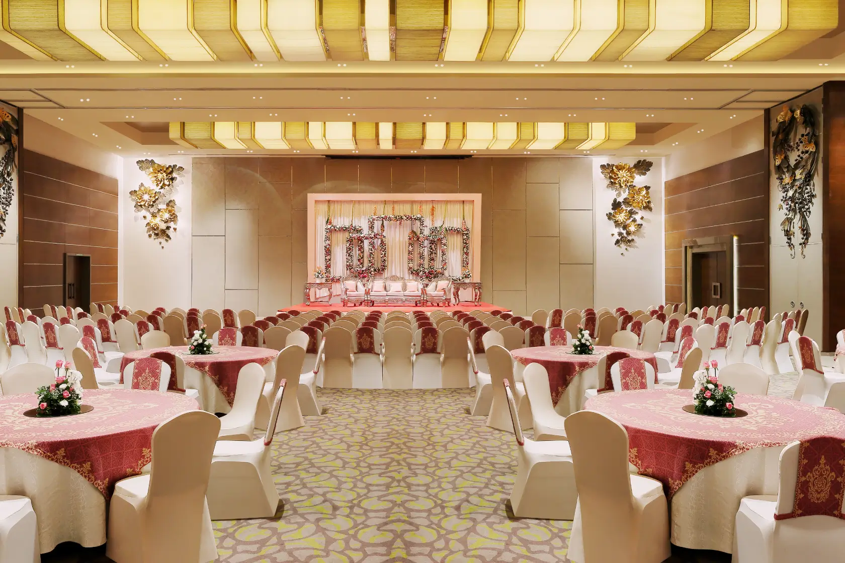Luxury vs Budget Banquet Halls in Vadodara: A Complete Guide